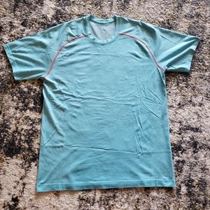 LuLu Lemon Mens Athletic Shirt